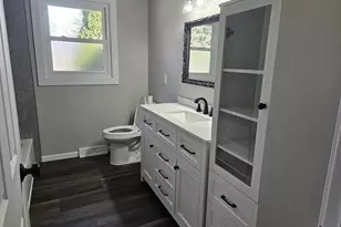 1011 Alpine Dr, Green Bay, WI 54311 - Photo 6