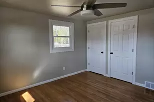 1011 Alpine Dr, Green Bay, WI 54311 - Photo 8