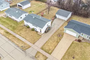 827 Heritage Trail, Oshkosh, WI 54904 - Photo 26