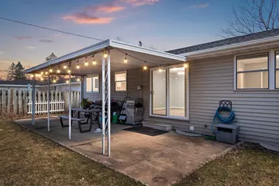 2562 Libal Street, Green Bay, WI 54301 - Photo 2