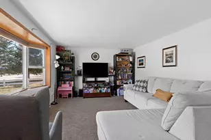 2562 Libal St, Green Bay, WI 54301 - Photo 6