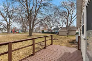 811 Harvey St, Green Bay, WI 54302 - Photo 8