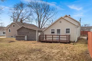 811 Harvey St, Green Bay, WI 54302 - Photo 6