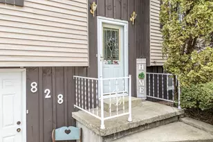 828 W Warren St, New London, WI 54961 - Photo 2