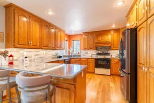 1825 Pine Tree Ct, Luxemburg, WI 54217 - Photo 10