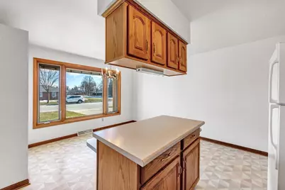 1559 Langlade Avenue, Green Bay, WI 54304 - Photo 8