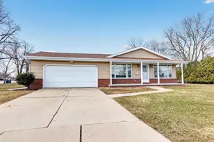 1559 Langlade Ave, Green Bay, WI 54304 - Photo 1