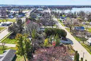 503 Riverview Dr, Winneconne, WI 54986 - Photo 12