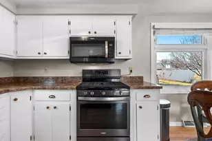 637 N Winnebago St, De Pere, WI 54115 - Photo 16