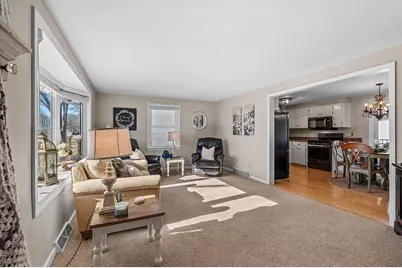 637 N Winnebago Street, De Pere, WI 54115 - Photo 8