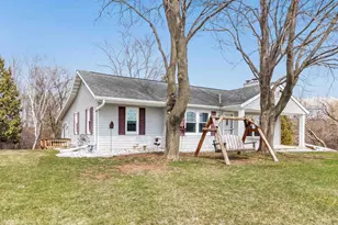 1202 Red Maple Rd, De Pere, WI 54115 - Photo 36