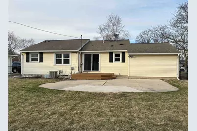 1646 Loretta Lane, Green Bay, WI 54302 - Photo 2