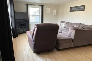 1646 Loretta Ln, Green Bay, WI 54302 - Photo 6