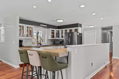 1866 Cliffview Court, Oshkosh, WI 54901 - Photo 12