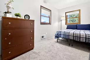 712 Chestnut St, Neenah, WI 54956 - Photo 16