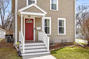 718 N Harriman St, Appleton, WI 54911 - Photo 2