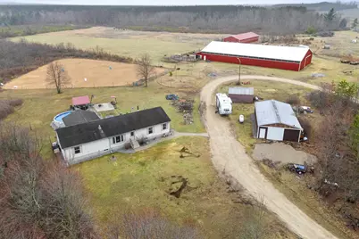 W9041 Airport Road, Crivitz, WI 54114 - Photo 14