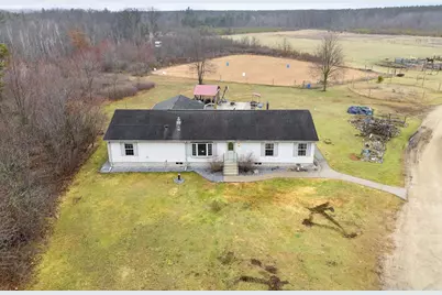 W9041 Airport Road, Crivitz, WI 54114 - Photo 2