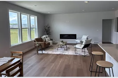 8367 Marlo Avenue, Neenah, WI 54956 - Photo 8