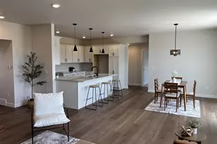 8367 Marlo Ave, Neenah, WI 54956 - Photo 6