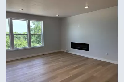 8322 Marlo Avenue, Neenah, WI 54956 - Photo 2