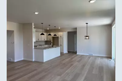 8322 Marlo Avenue, Neenah, WI 54956 - Photo 10