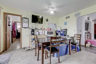 1703 Eisenhower St, New Holstein, WI 53061 - Photo 12