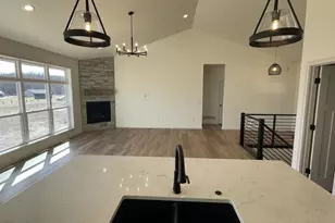 3757 Evelyn Rose Ln, Suamico, WI 54313 - Photo 10