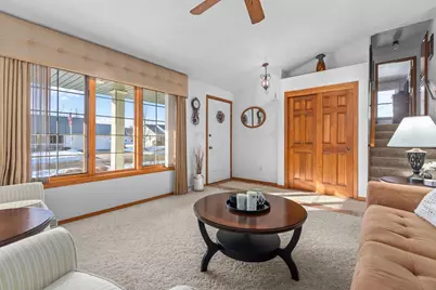 1239 Fawn Drive, Neenah, WI 54956 - Photo 8