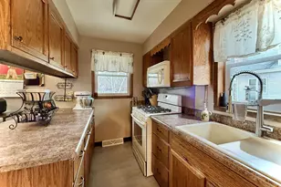 404 Broadway, Berlin, WI 54923 - Photo 16