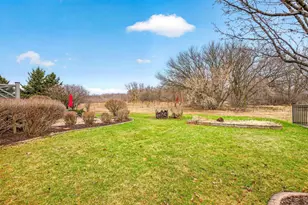 1321 Shootingstar Dr, Neenah, WI 54956 - Photo 4