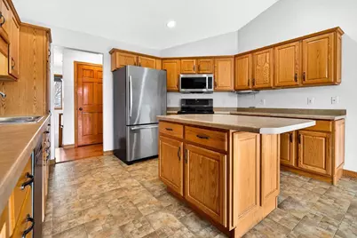 1321 Shooting Star Drive, Neenah, WI 54956 - Photo 16