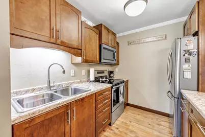 2686 Humboldt Road #1, Green Bay, WI 54311 - Photo 4