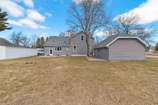251 Birch St, Peshtigo, WI 54157 - Photo 8