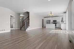 5485 N Amethyst Dr, Appleton, WI 54913 - Photo 4