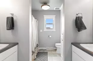 2153 Potter Dr, De Pere, WI 54115 - Photo 32