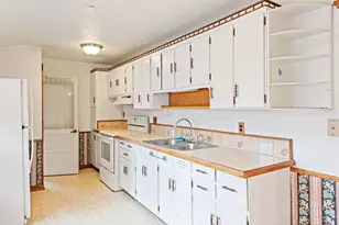 1818 Thomas St, Marinette, WI 54143 - Photo 12