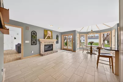 422 E Olde Paltzer Court, Appleton, WI 54913 - Photo 10