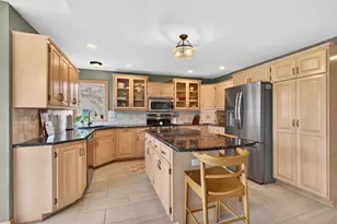 422 E Olde Paltzer Ct, Appleton, WI 54913 - Photo 12