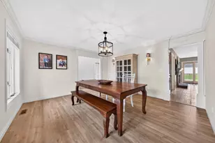 422 E Olde Paltzer Ct, Appleton, WI 54913 - Photo 8