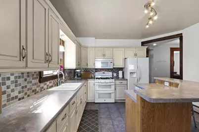 300 Maple Street, Black Creek, WI 54106 - Photo 6