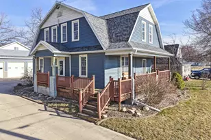 300 Maple St, Black Creek, WI 54106 - Photo 2