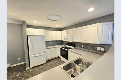 231 Country Side Court, Waupaca, WI 54981 - Photo 2