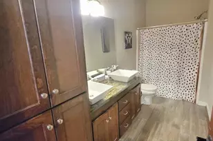 1387 Radcliff Rd, Neenah, WI 54956 - Photo 14