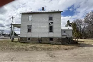 555 Pecor St, Oconto, WI 54153 - Photo 2