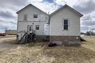 555 Pecor St, Oconto, WI 54153 - Photo 4