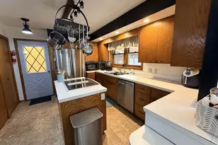 616 NE 3rd St, Marion, WI 54950 - Photo 12