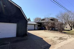 616 NE 3rd St, Marion, WI 54950 - Photo 6