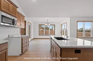 1723 Betty Jean Ln, Green Bay, WI 54313 - Photo 14