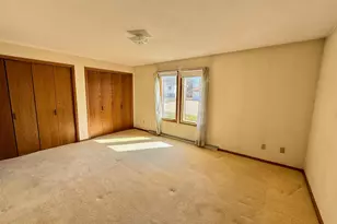 1315 Wedgewood Ln, Neenah, WI 54956 - Photo 12